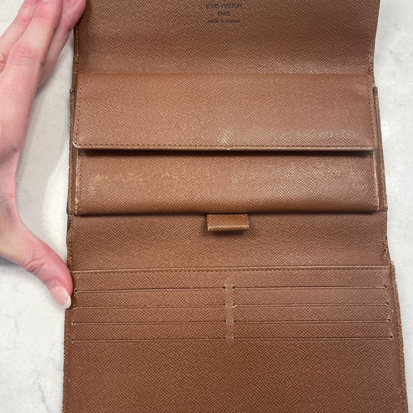 Louis Vuitton Sarah Classic Monogram Brown Wallet - Picture 4 of 12